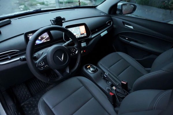 vi-sao-taxi-dien-be-dat-duoc-khach-hang-ua-chuong