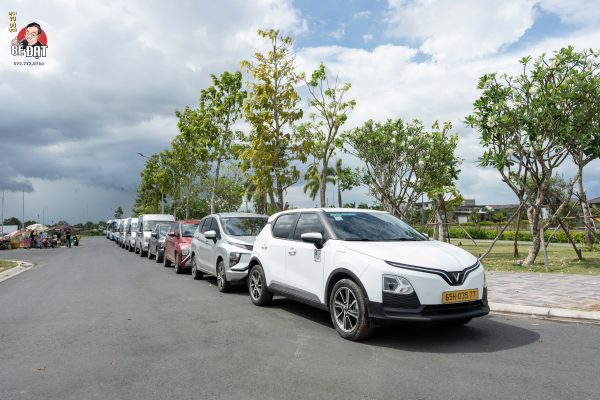 "Dịch vụ thuê xe điện mang lại sự tiện lợi, tiết kiệm và thân thiện với môi trường cho mọi hành trình."